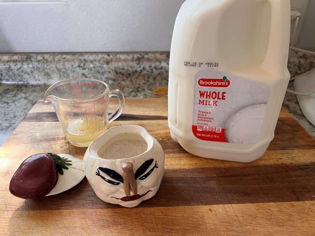 Milk, salt and lemon juice for Authentic Ricotta Recipe